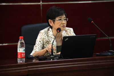 璧甸泤涓芥暀鎺堝湪璁插骇涓�jpg