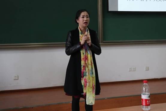 成人电影
卓光俊书记主持.jpg